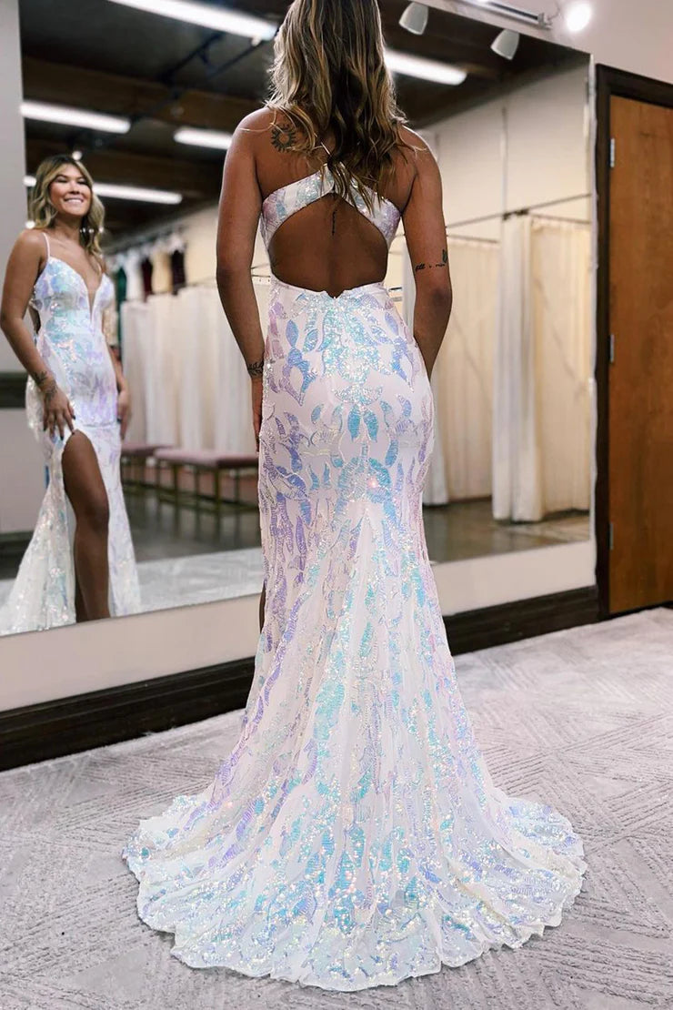 Sheath/Mermaid Spaghetti Straps V Neck Sequins Long Prom Dresses