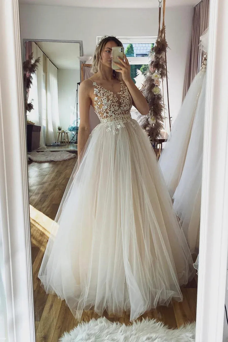 A-Line Champagne Tulle Lace Evening Party Dress Long Prom Dress With Appliques