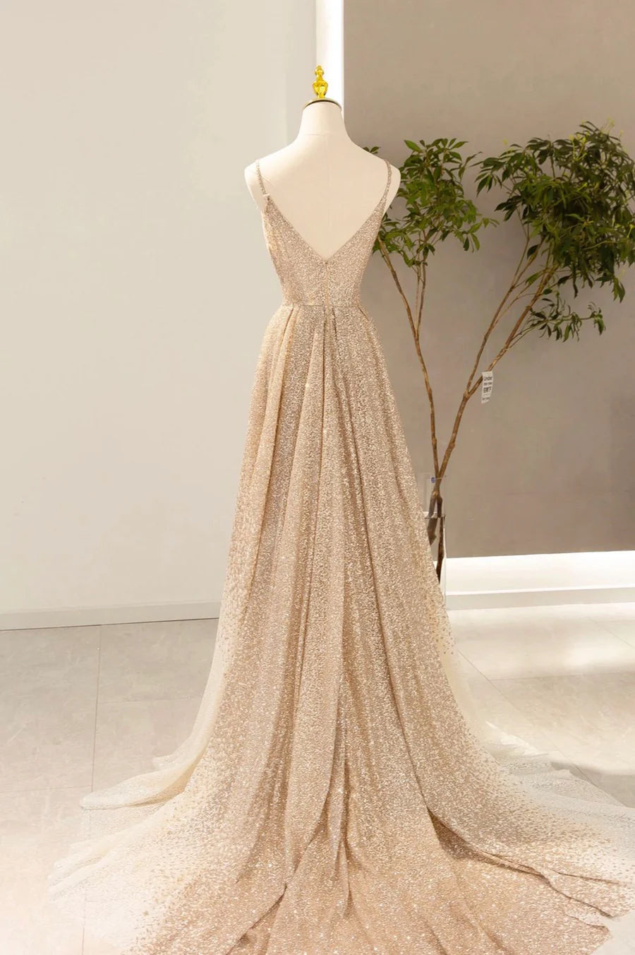 Prom Dresses V-Neck Sparkle & Shine Dress Wedding Guest Birthday Court Train Sleeveless Sequined Evening Party Dress