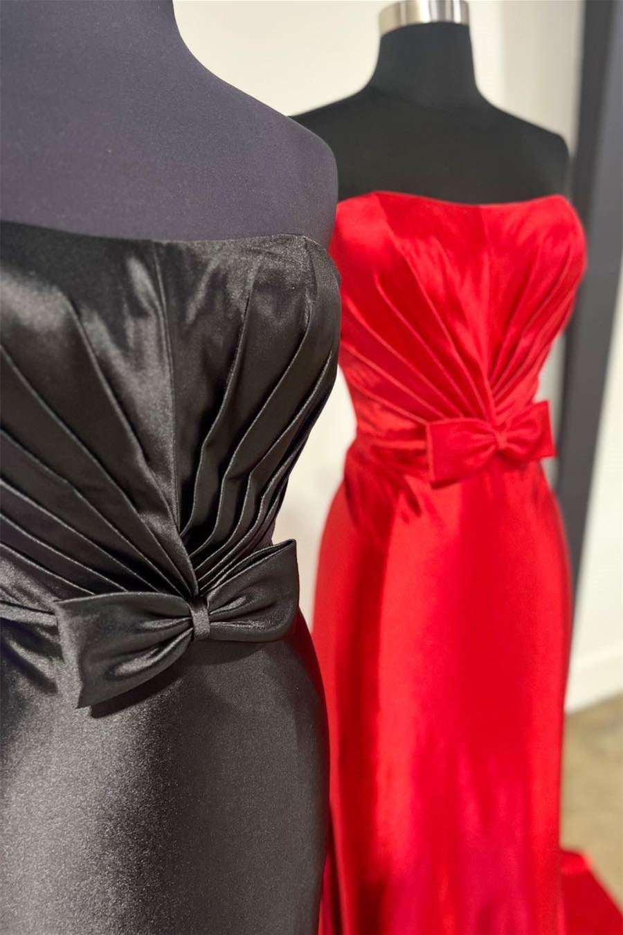 Sheath Mermaid Strapless Sweep/Brush Train Dresses Pleated Bow Prom Dress