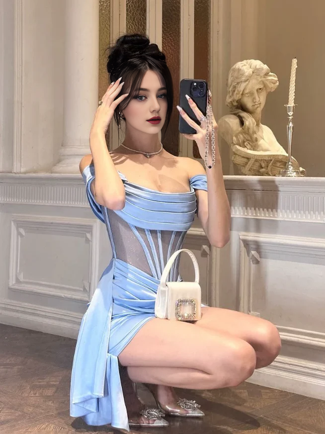 Sheath Off the Shoulder Satin Short Prom Dress Charming Birthday Party Dress Lovely Graduation Dress Chic Homecoming Dress