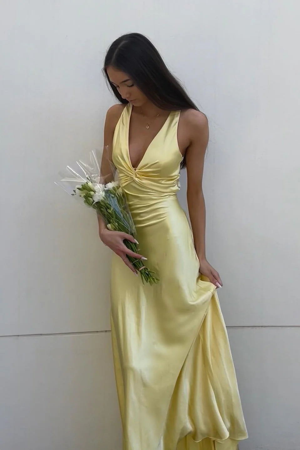 Elegant Gowns Evening Dresses Halter Pink V Neck Long Prom Dress Formal Party Dress Charming