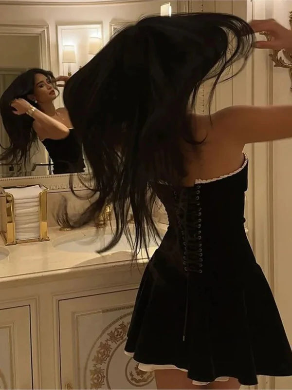 Black Strapless A-Line Velvet Lovely Mini Homecoming Dress Off Shoulder Party Dress