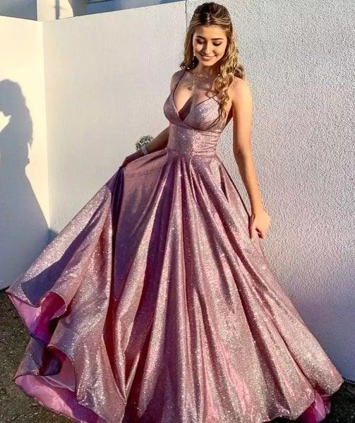 Sleek Glitter Sparking Brush Train Dresses Spaghetti Straps Evening Dress Sleeveless Prom with Pockets
