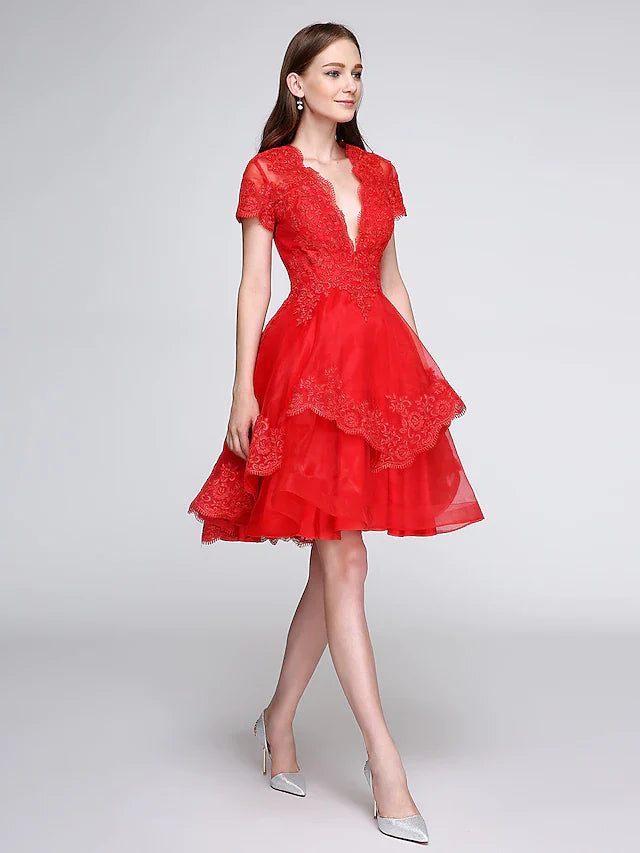 Ball Gown Elegant Cute Cocktail Party Prom Dress Plunging Neck Short Sleeve Knee Length Organza Lace Over Tulle with Appliques