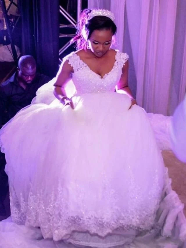 Ball Gown Wedding Dresses V Neck Cathedral Train Lace Tulle Lace Over Satin Beautiful Back Plus Size Wedding Dress with Appliques
