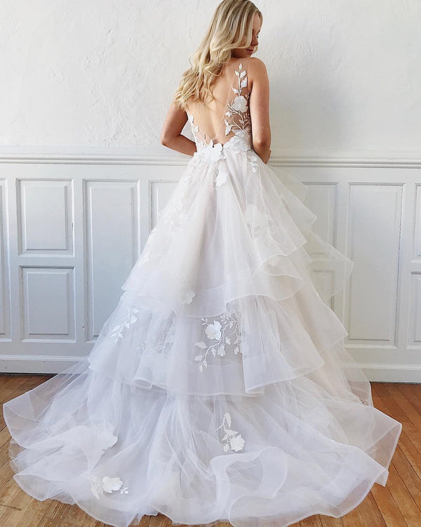 Sleeveless A Line V Neck Backless White Floral Lace Appliques Wedding Dresses Beautiful