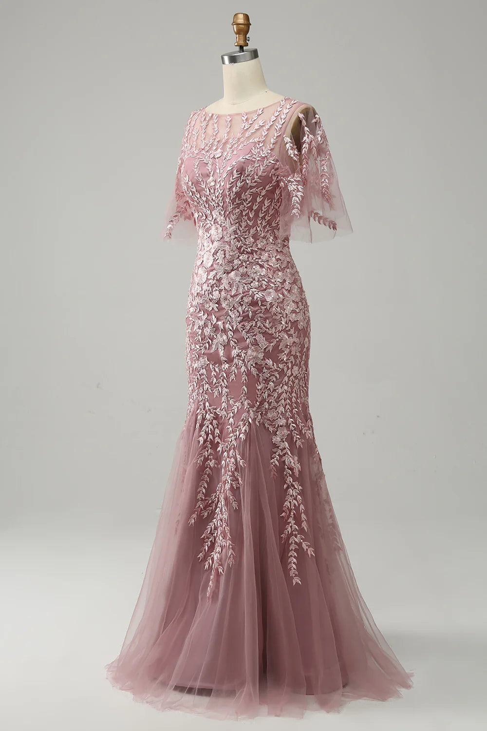 Lace Mermaid Scoop Neck Tulle Mother of the Bride Dress With Embroidery Appliques