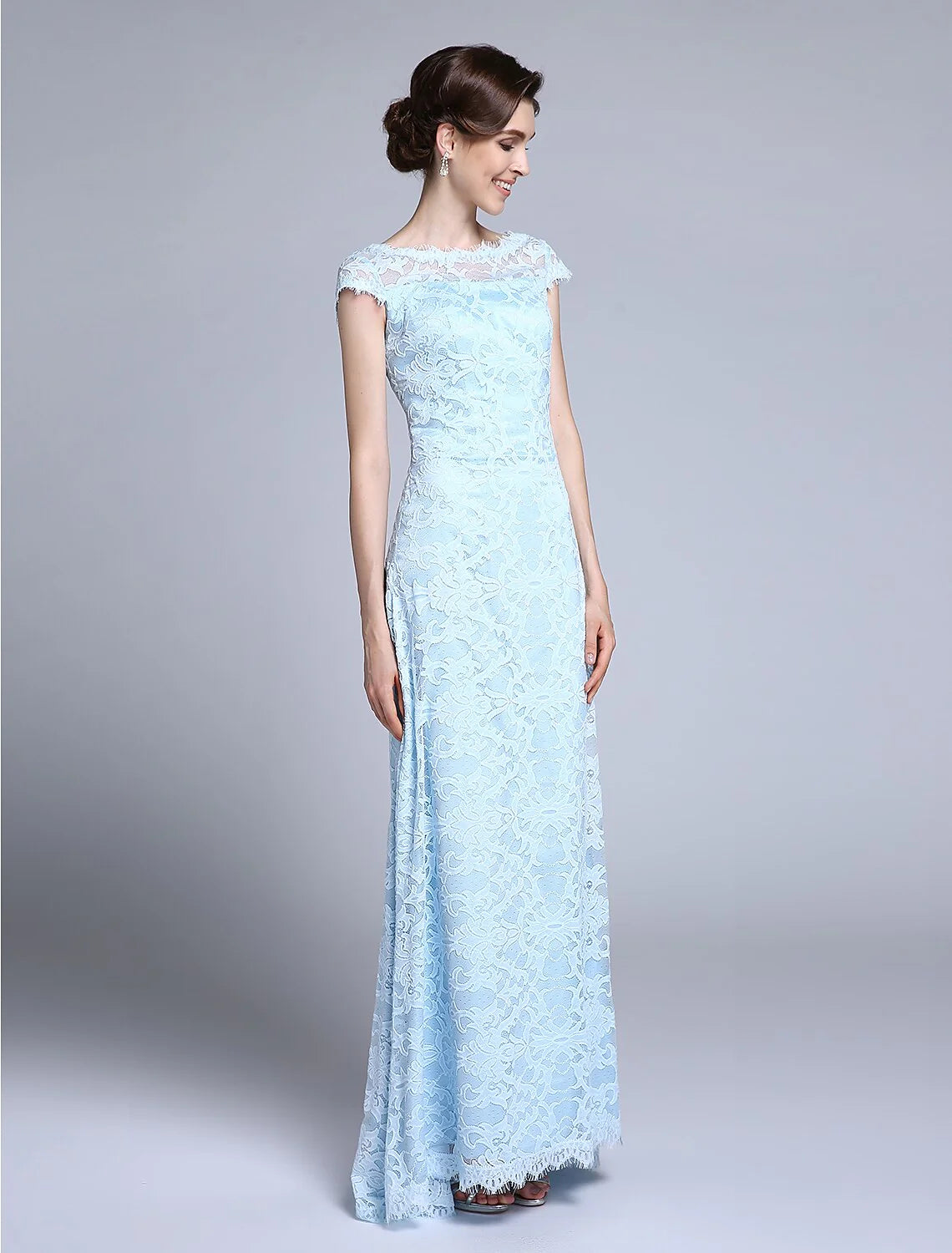 Sheath / Column Mother of the Bride Dress Open Back Bateau Neck Floor Length Lace Short Sleeve No with Lace