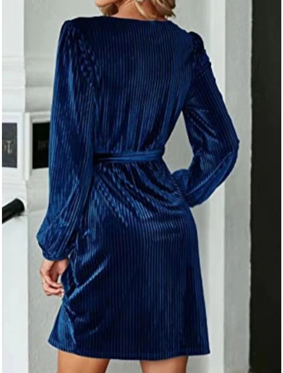 Homecoming Dress Velvet Dress Cocktail Dress Mini Dress Long Sleeve Pure Color Lace up Fall Winter V Neck Wedding Guest