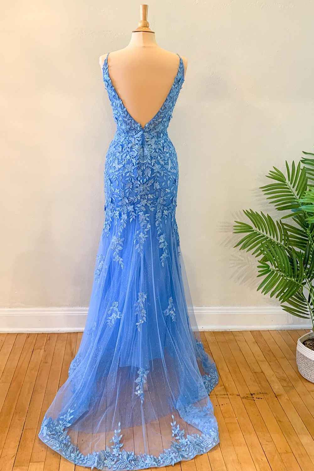 Sheath Mermaid Sky Blue Sweep/Brush Train Dresses Tulle Long Formal Dress with Appliques