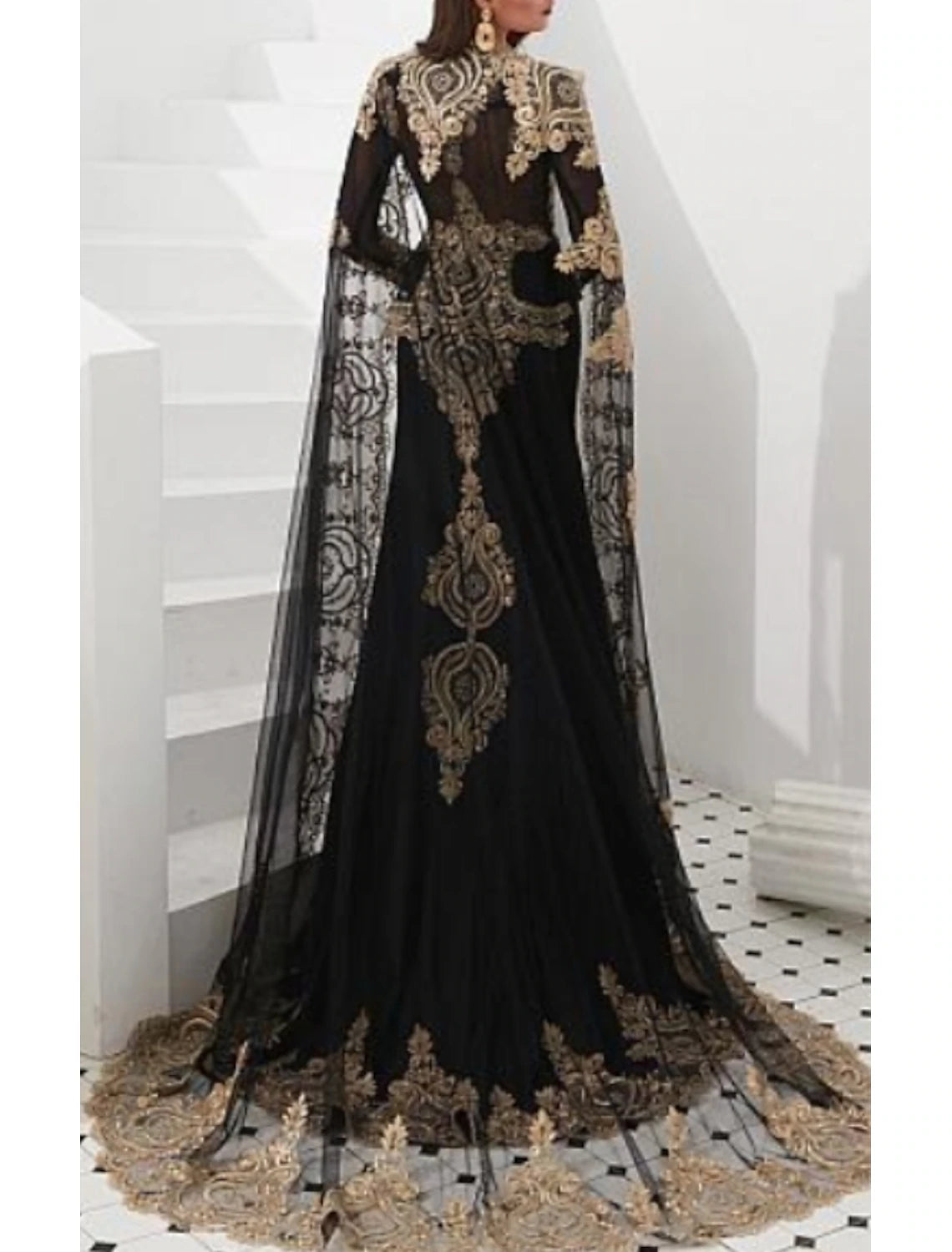 Sheath Mermaid Evening Gown Long Sleeve High Neck Court Train Prom Dress with Appliques