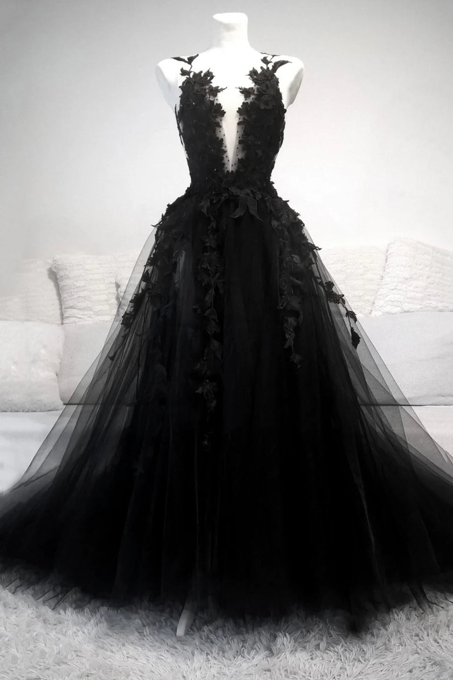 A-Line Wedding Guest Dress Sleeveless Black Tulle Long Prom Dresses Evening Party Dress With Appliques