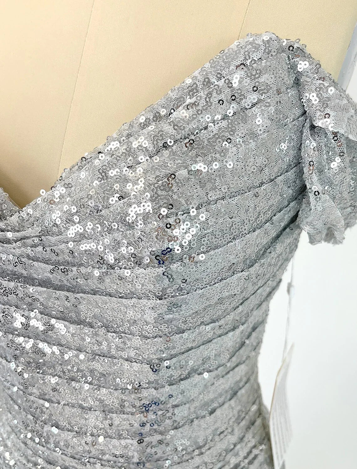 Mermaid / Trumpet Evening Gown Sparkle & Shine Dress Cocktail Party Floor Length Short Sleeve Off Shoulder Sequined with Ruched