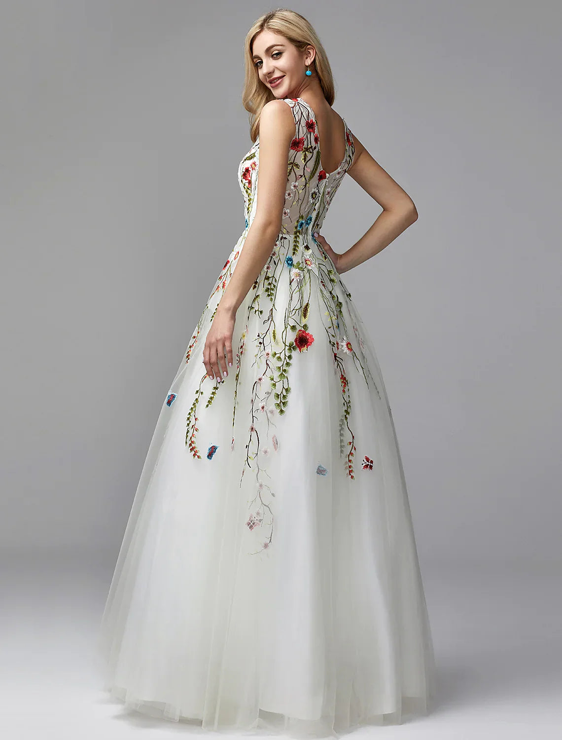 A-Line Dresses White Dress Homecoming Floor Length Sleeveless V Neck Lace with Embroidery Appliques