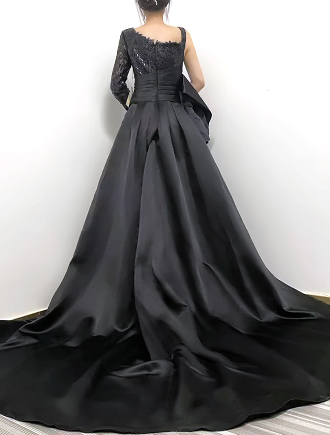 Sheath Mermaid Sexy Black Evening Gown Long Sleeve One Shoulder Sweep/Brush Train Dresses With Lace/Sequins