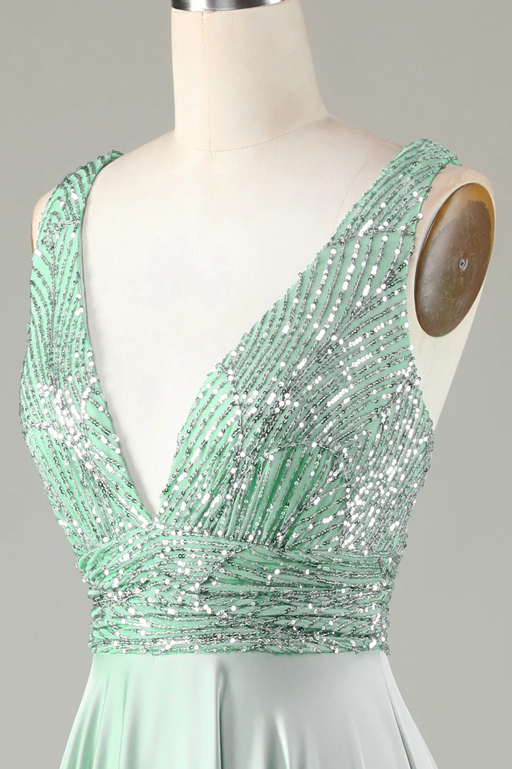 Sleek Glitter Sparking Low V-Neck Matcha Bridesmaid Dress with Sequins