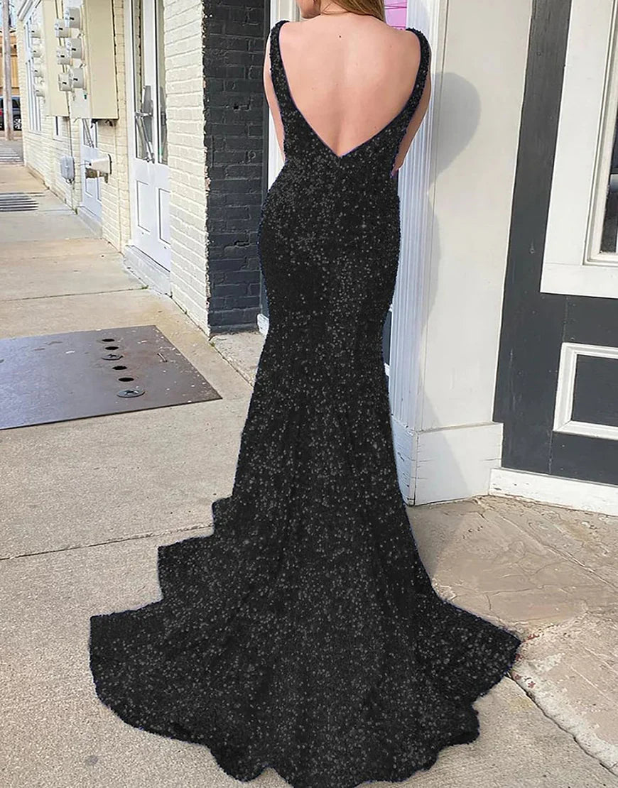 Sheath/Mermaid Low V Neck Long Prom Dress With Sparkly Sequins