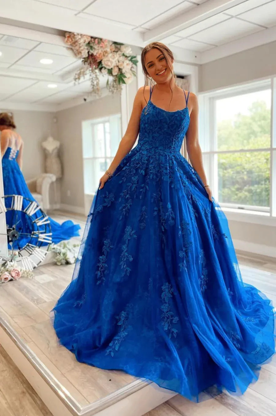 A-Line Spaghetti Straps Backless Blue Lace Backless Evening Party Dress With Appliques