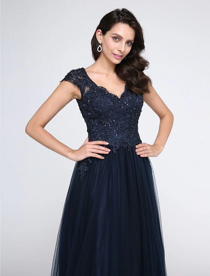 A-Line Little Black Prom Dress Wedding Guest Floor Length Sleeveless V Neck Tulle with Appliques