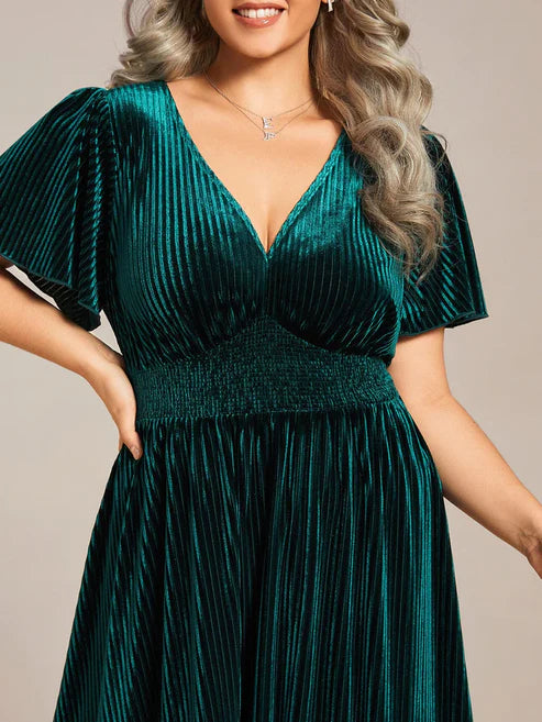 Plus Size A-line V-Neck Short Sleeve Pleated Velvet Fall Wedding Guest Dress/Prom Dresses  Party Dresses
