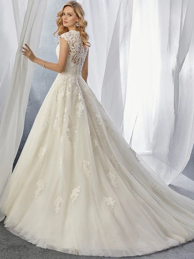 Ball Gown Wedding Dresses Sweetheart Neckline Chapel Train Lace Tulle Regular Straps with Appliques