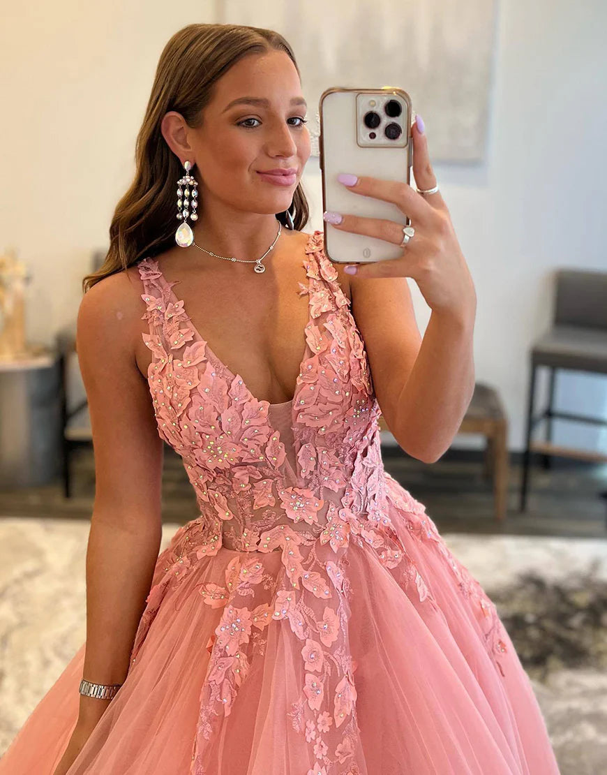 A-Line Tulle Deep V-neck Prom Dress with Appliques