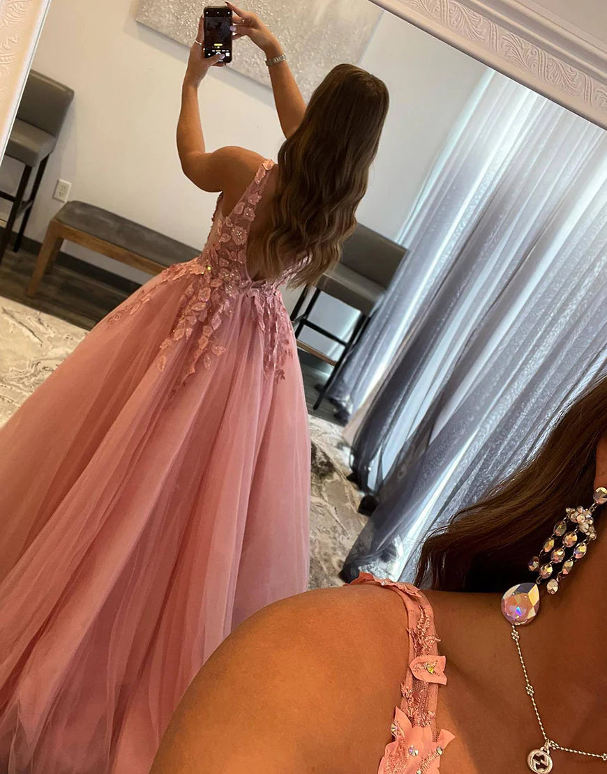 A-Line Tulle Deep V-neck Prom Dress with Appliques