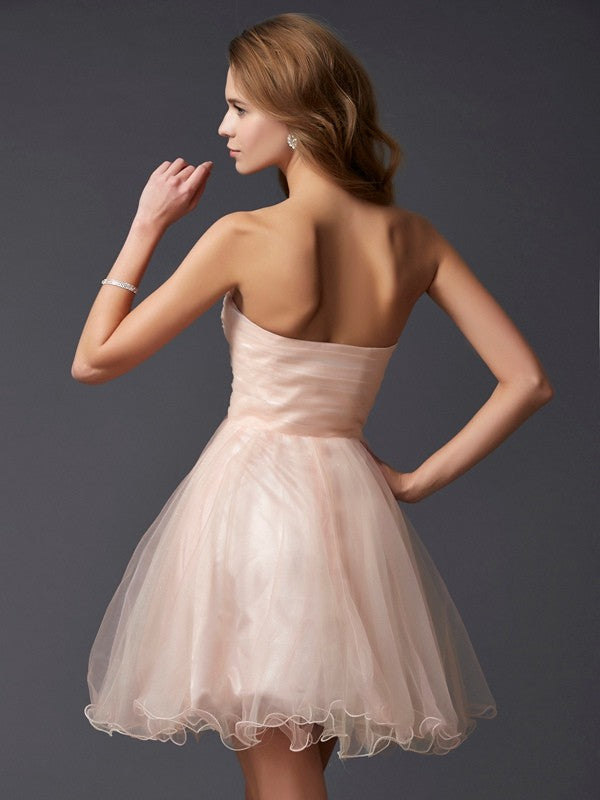 A-Line/Princess Sweetheart Sleeveless Short Silk like Satin Homecoming Dresses