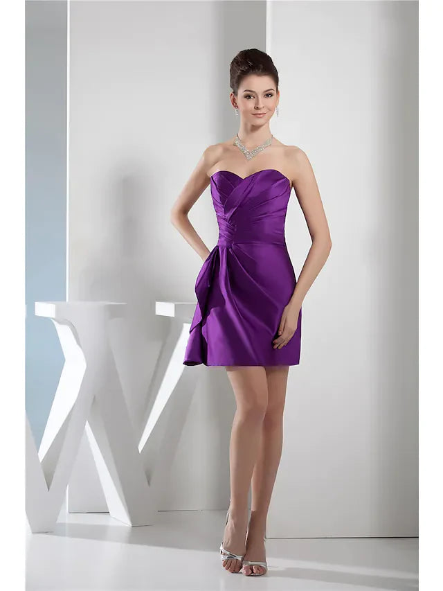 Minimalist Elegant Homecoming Cocktail Party Dress Sweetheart Neckline Sleeveless Short Mini Satin with Sleek Ruched