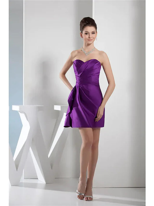 Minimalist Elegant Homecoming Cocktail Party Dress Sweetheart Neckline Sleeveless Short Mini Satin with Sleek Ruched