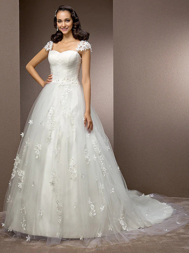 Ball Gown Wedding Dresses Square Neck Court Train Tulle Short Sleeve with Ruched Beading Flower