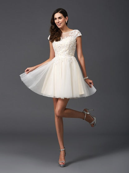 A-Line/Princess Scoop Applique Short Sleeves Short Net Dresses