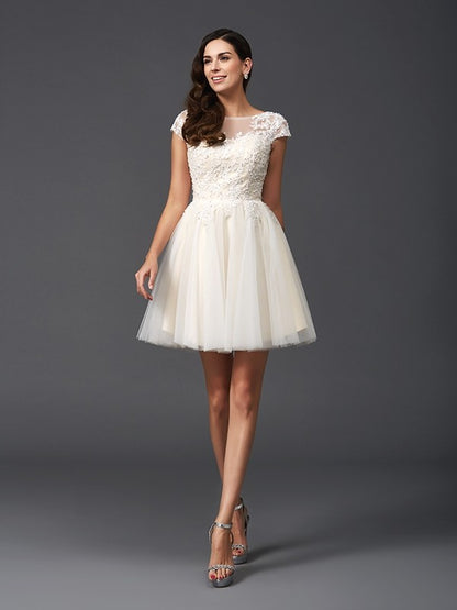 A-Line/Princess Scoop Applique Short Sleeves Short  Homecoming Dresses Cocktail Dresses