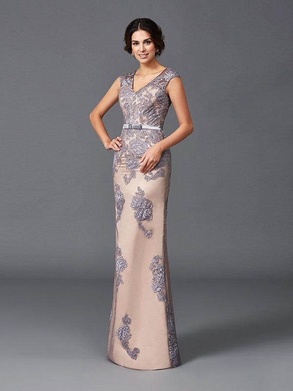 Sheath/Column Straps Applique Sleeveless Long Satin Dresses