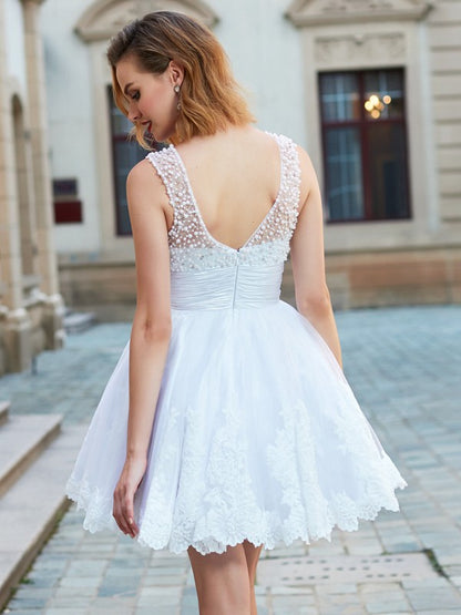 A-Line/Princess Jewel Sleeveless Pearls Short/Mini Tulle Dresses