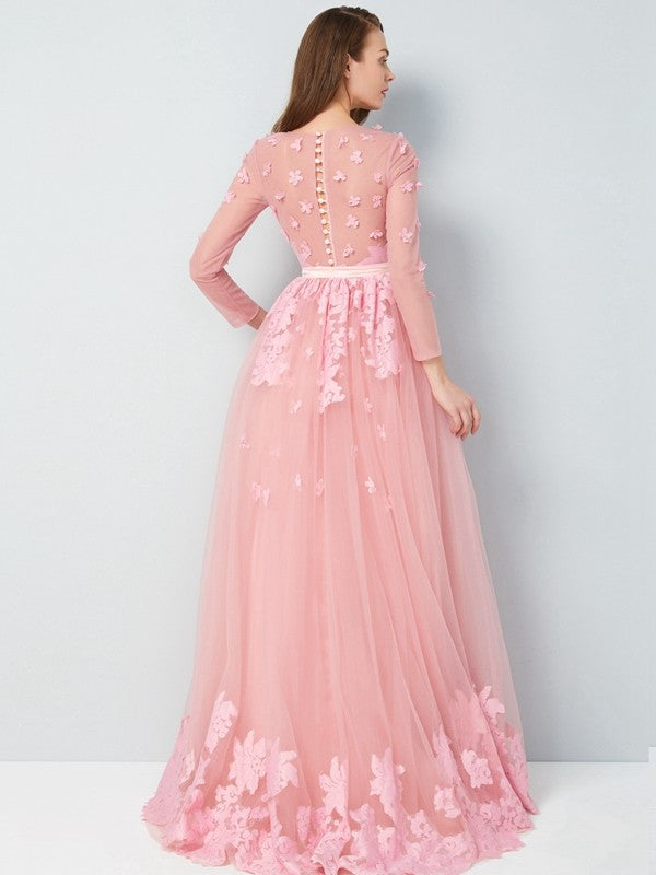 A-Line/Princess Scoop 3/4 Sleeves Floor-Length Applique Tulle Dresses