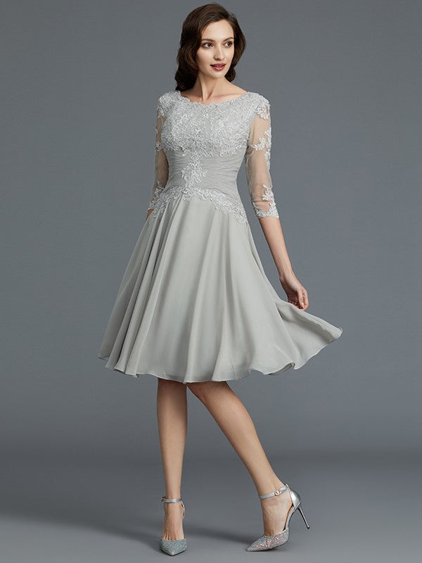 A-Line/Princess 1/2 Sleeves Scoop Knee-Length Applique Chiffon Mother of the Bride Dresses