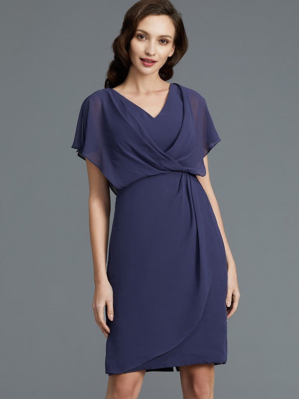 A Line Sheath/Column V-neck Short Sleeves Chiffon Knee-Length Mother of the Bride Dresses