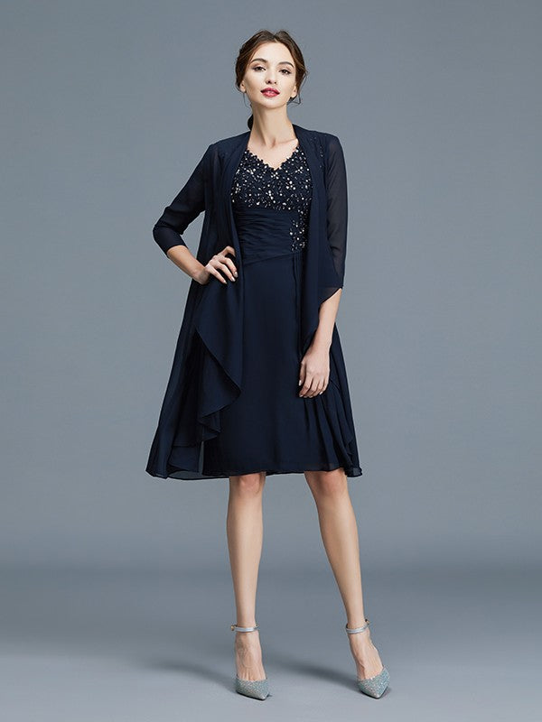 A Line Sheath/Column V-neck Ruffles Chiffon Sleeveless Knee-Length Mother of the Bride Dresses