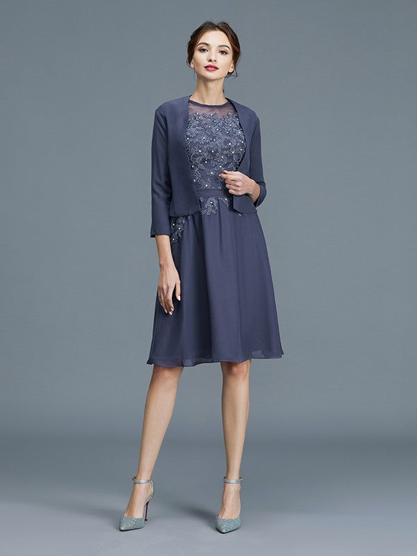 A-Line Scoop Chiffon Sleeveless Beading Knee-Length Mother of the Bride Dresses