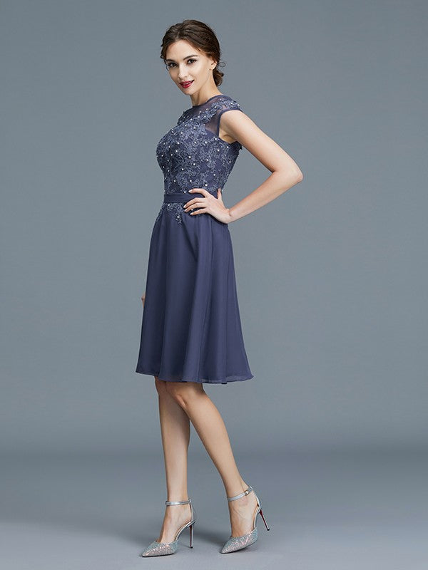 A-Line Scoop Chiffon Sleeveless Beading Knee-Length Mother of the Bride Dresses