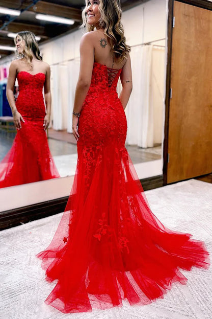 Mermaid Lace Strapless Tulle Prom Dresses with Appliques