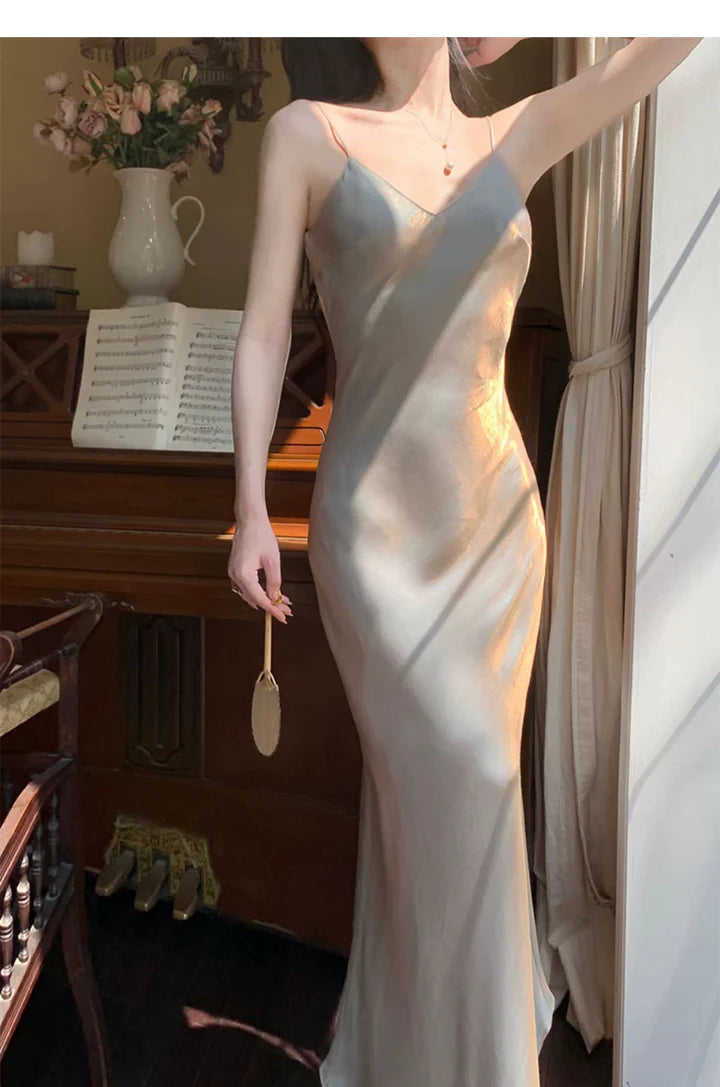 Charming Spaghetti Straps V-neck Sleeveless Long Prom Dress Elegant Evening Party Dress Vacation Dress