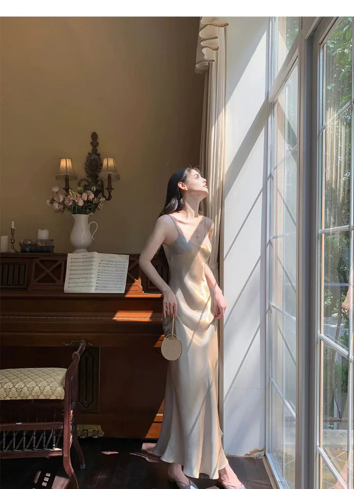 Charming Spaghetti Straps V-neck Sleeveless Long Prom Dress Elegant Evening Party Dress Vacation Dress