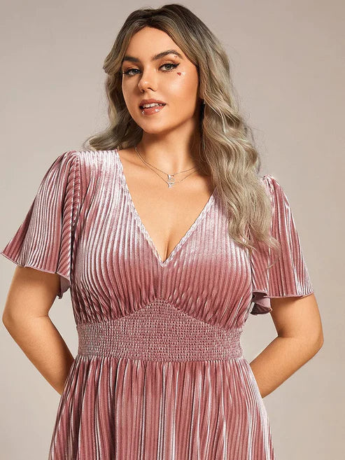 Plus Size A-line V-Neck Short Sleeve Pleated Velvet Fall Wedding Guest Dress/Prom Dresses  Party Dresses