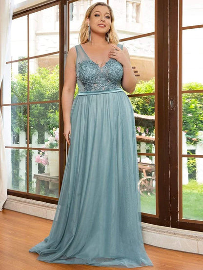 Plus Size Women's A-Line V-Neck Floral Lace Appliques Bridesmaid Dress