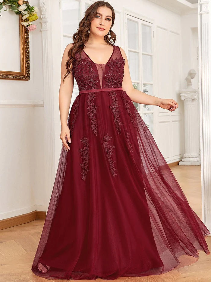 Plus Size Elegant Sleeveless Applique Flowy Tulle Evening Dress