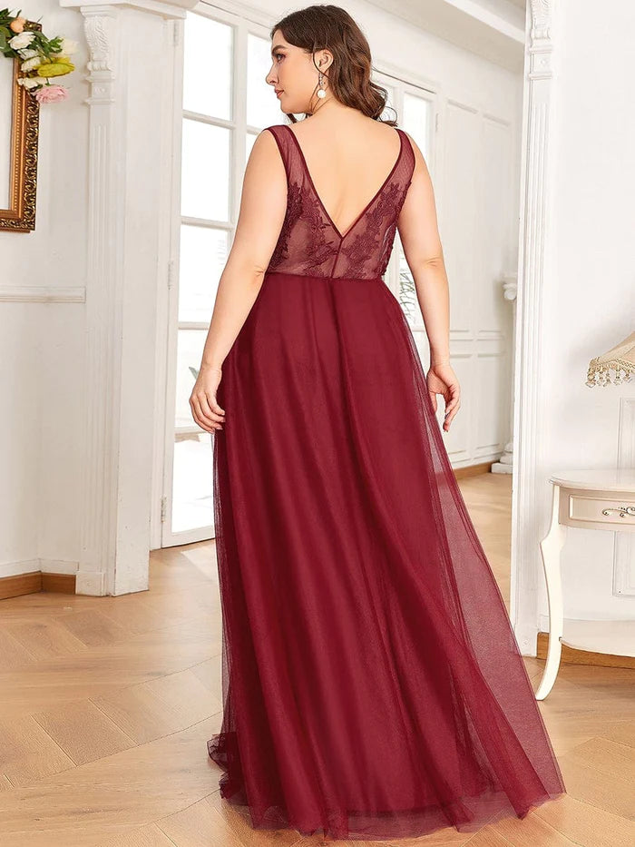 Plus Size Elegant Sleeveless Applique Flowy Tulle Evening Dress