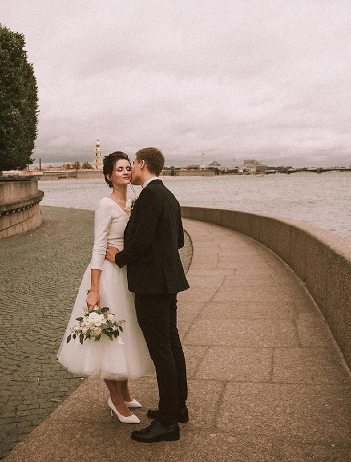 Elegant A-Line Tulle Wedding Dresses 3/4 Length Sleeves Simple Bridal Gowns Modern Party Dress